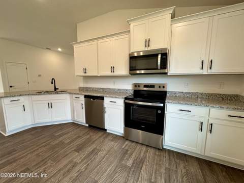 3306 Meadow Ridge Place, Green Cove Springs FL - photo 9 of 32