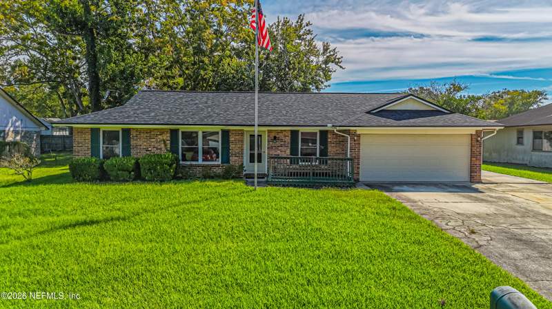 3 bedroom Single Family Residence at 559 William Ellery Street, Heritage Hills, Orange Park — photo 2