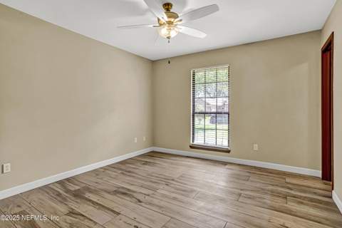 2210 Broad Water Drive, Jacksonville FL - photo 15 of 34