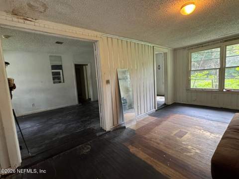 122 W 63rd Street, Jacksonville FL - photo 6 of 26