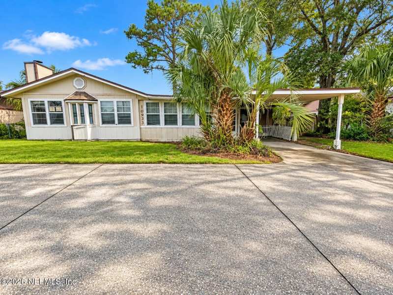 3 bedroom Single Family Residence at 10933 Luana Drive, Sandalwood, Jacksonville — photo 1
