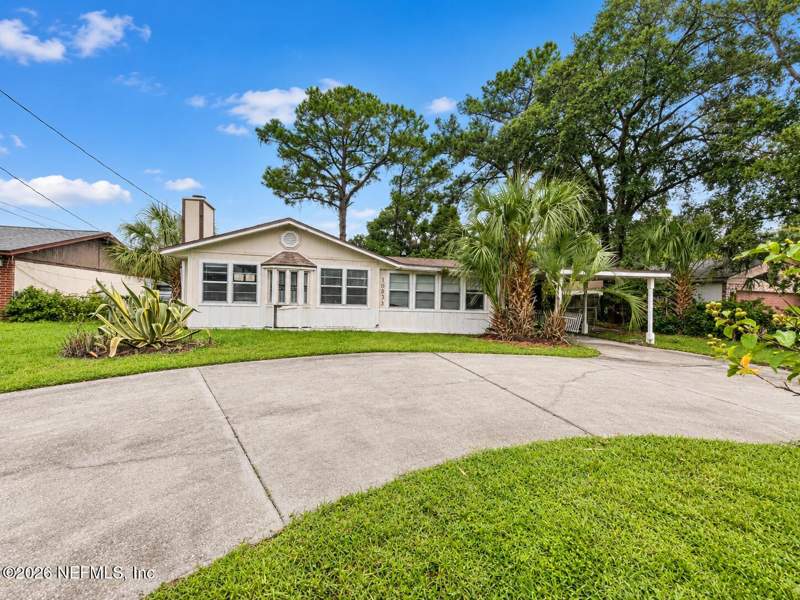 3 bedroom Single Family Residence at 10933 Luana Drive, Sandalwood, Jacksonville — photo 2