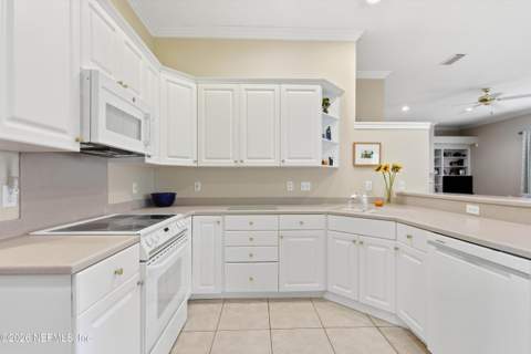 9220 Audubon Park Lane, Jacksonville FL - photo 16 of 42