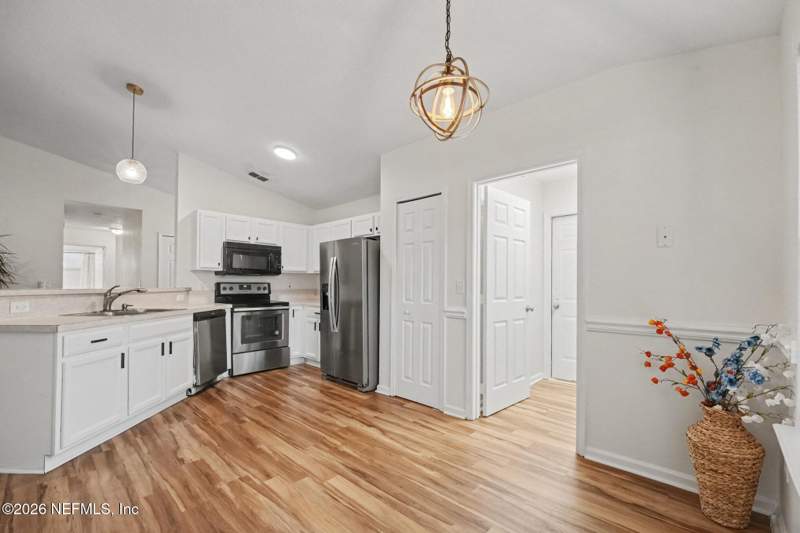 3 bedroom Single Family Residence at 11337 Salt Pond Drive, Rolling River Estates, Jacksonville — photo 3