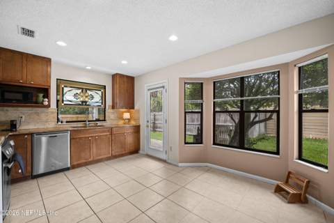 9088 Cotswold Way, Jacksonville FL - photo 18 of 44