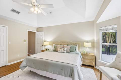 1048 Buttercup Drive, Jacksonville FL - photo 24 of 78