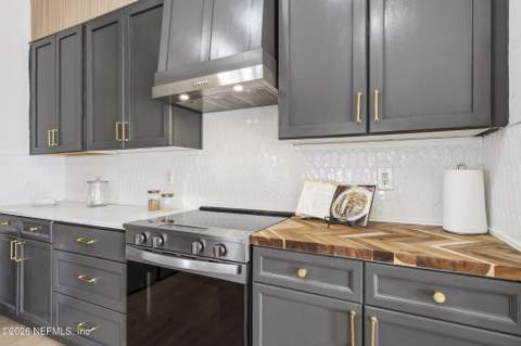 13490 Teddington Lane, Jacksonville FL - photo 7 of 43
