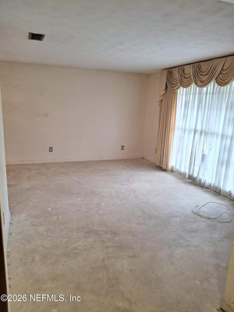 3 bedroom Single Family Residence at 2138 Ribault Scenic Drive, Lake Forest Hills, Jacksonville — photo 5