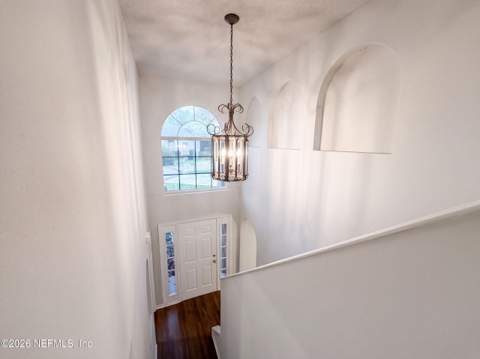 8215 Foxdale Drive, Jacksonville FL - photo 8 of 32