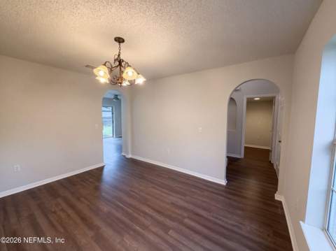 8215 Foxdale Drive, Jacksonville FL - photo 13 of 32