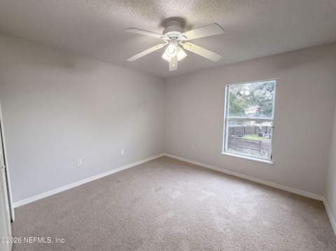 8215 Foxdale Drive, Jacksonville FL - photo 16 of 32