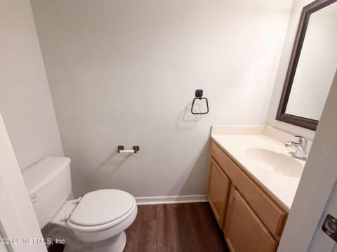 8215 Foxdale Drive, Jacksonville FL - photo 20 of 32