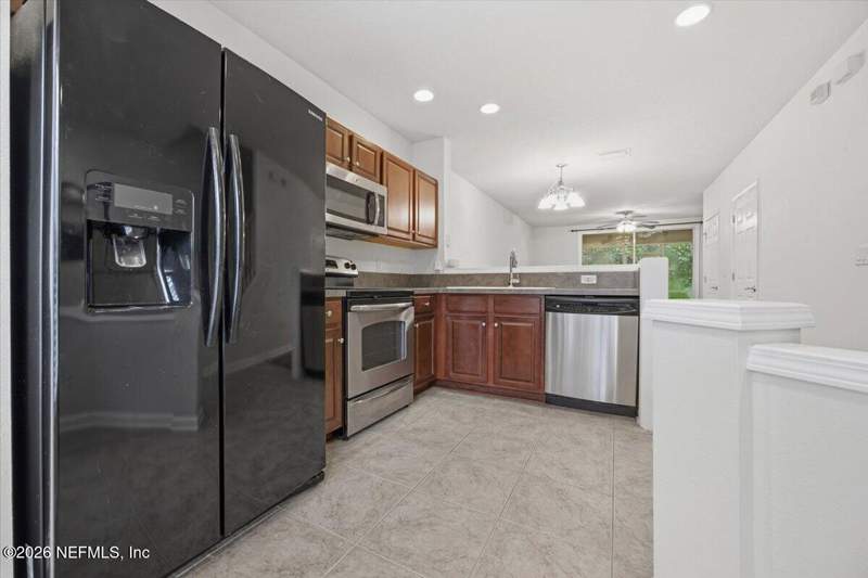 2 bedroom Townhouse at 6627 Arching Branch Circle, Arrowood Bartram Pk, Jacksonville — photo 4