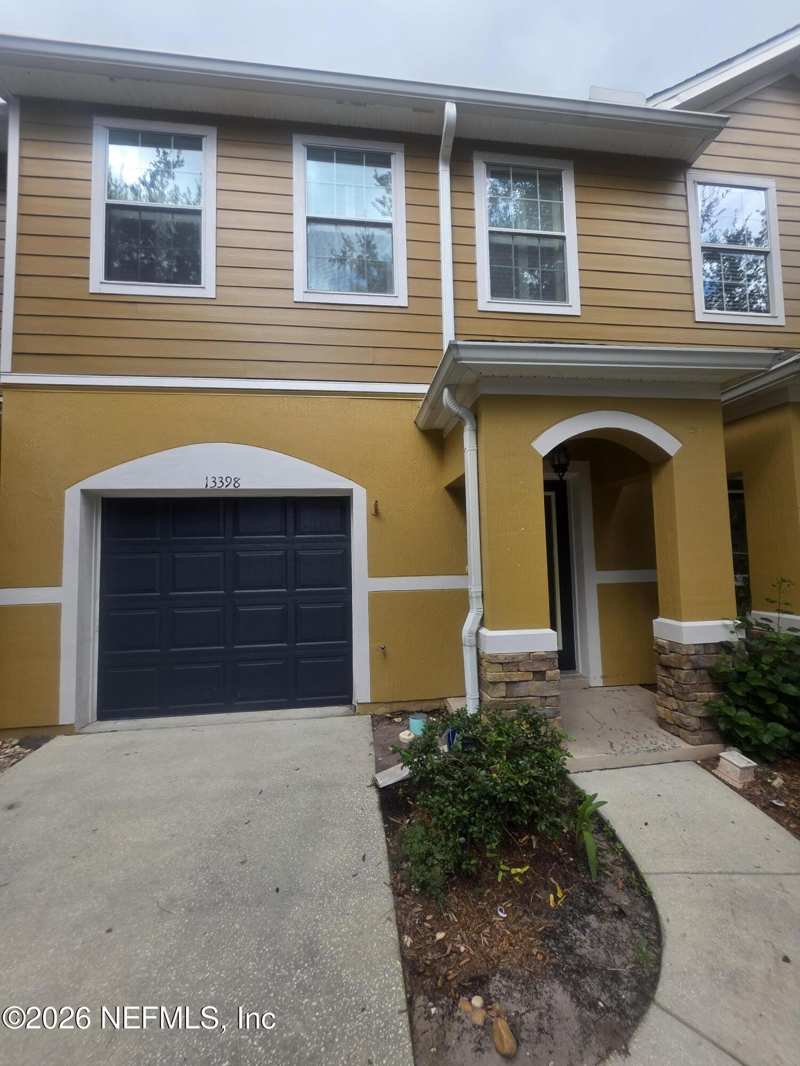 2 bedroom Townhouse at 13398 Ocean Mist Drive, Verano At Bartram Park, Jacksonville — photo 1