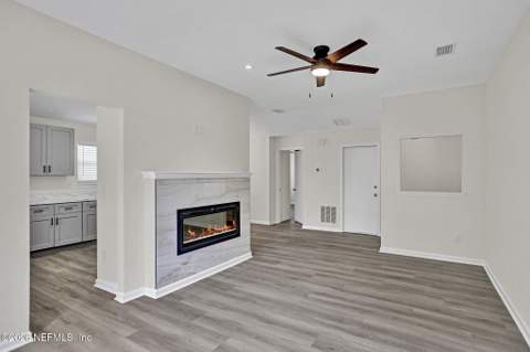 12348 Mastin Cove Road, Jacksonville FL - photo 9 of 36