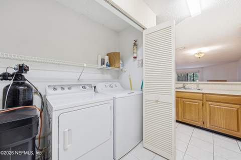1604 Arcadia Drive #106, Jacksonville FL - photo 7 of 24