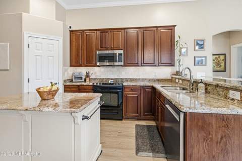 124 Oakwood Plantation Drive, Fleming Island FL - photo 18 of 43