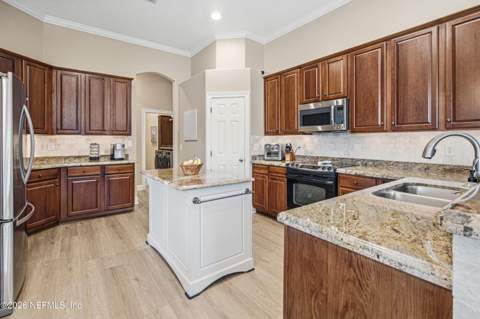 124 Oakwood Plantation Drive, Fleming Island FL - photo 16 of 43