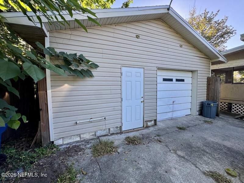 4 bedroom Single Family Residence at 9023 Jackson Avenue, Thompsons Riverview, Jacksonville — photo 5