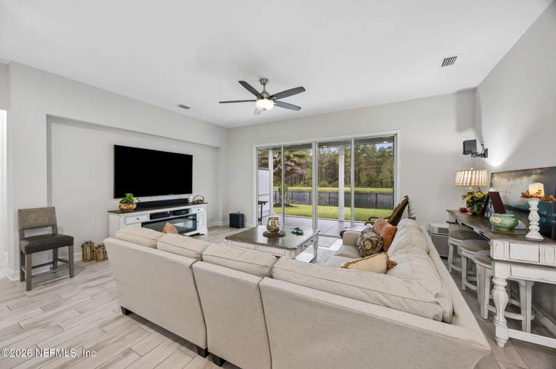 4 bedroom Single Family Residence at 4232 Cherry Lake Lane, Linda Lakes, Middleburg — photo 4