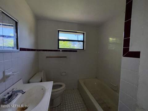 7928 Free Avenue, Jacksonville FL - photo 17 of 28