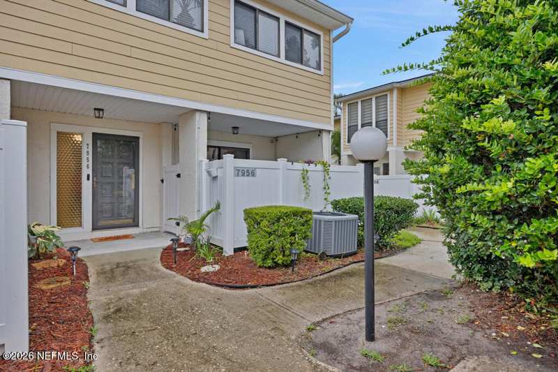 3 bedroom Condominium at 7956 Los Robles Court #7956, Los Lagos, Jacksonville — photo 1
