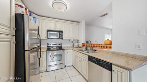 10150 Belle Rive Boulevard #1202, Jacksonville FL - photo 11 of 36