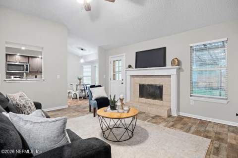 3497 Ayrshire Street, Jacksonville FL - photo 6 of 33