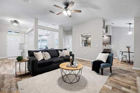 3497 Ayrshire Street, Jacksonville FL - photo 7 of 33