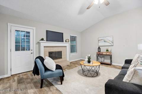 3497 Ayrshire Street, Jacksonville FL - photo 9 of 33