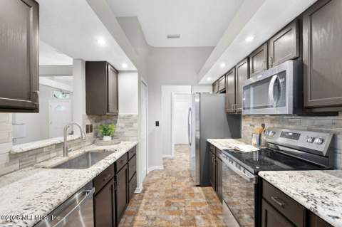 3497 Ayrshire Street, Jacksonville FL - photo 14 of 33