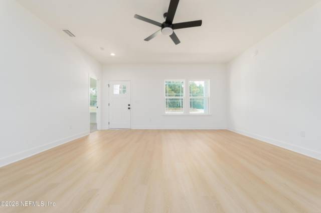 450 SE 72ND Street