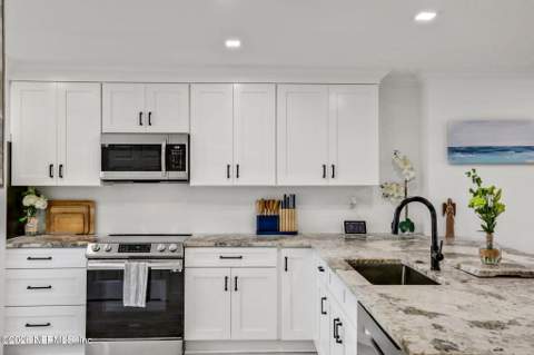 14750 Beach Boulevard #26, Jacksonville FL - photo 10 of 78