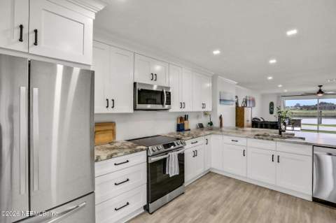 14750 Beach Boulevard #26, Jacksonville FL - photo 11 of 78