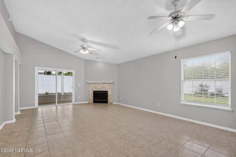 7481 Carriage Side Court, Jacksonville FL - photo 15 of 46