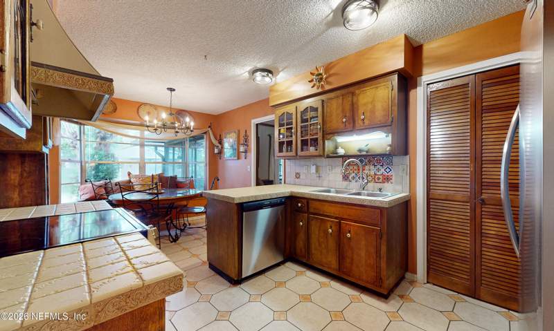 4 bedroom Single Family Residence at 116 Vanderford Road, Lakeside Estates, Orange Park — photo 3