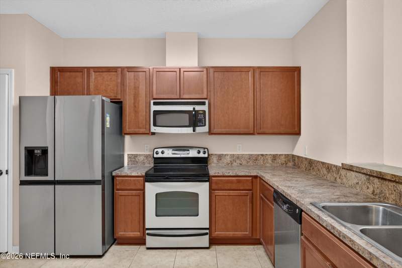 3 bedroom Townhouse at 3762 Hartsfield Forest Circle, Hillcrest, Jacksonville — photo 2