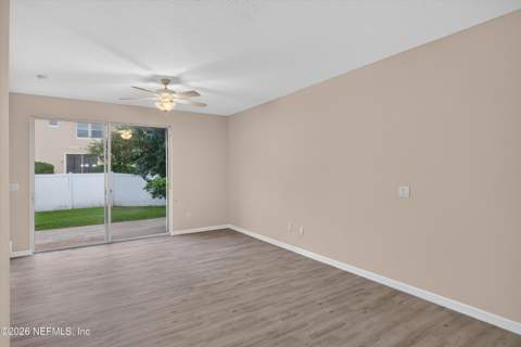 3762 Hartsfield Forest Circle, Jacksonville FL - photo 8 of 28