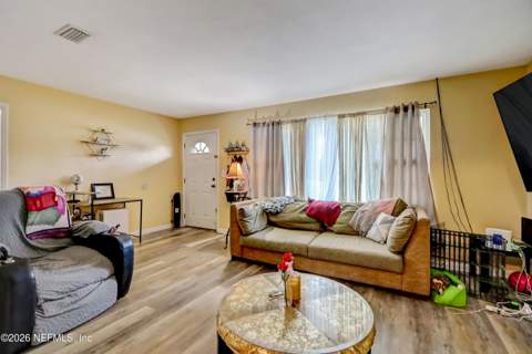 3483 Thornhill Drive, Jacksonville FL - photo 7 of 25