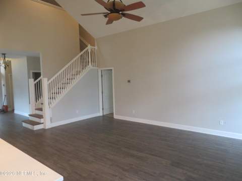 5715 Rainbow Lake Drive, Jacksonville FL - photo 11 of 50