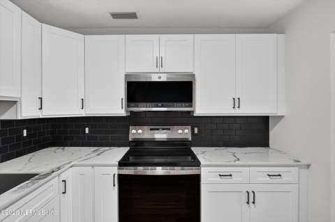 4039 Habana Avenue, Jacksonville FL - photo 11 of 32