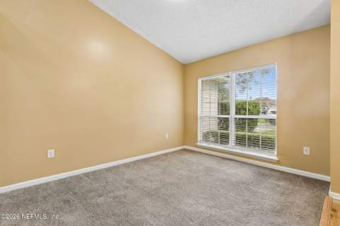 1318 Yellow Jacket Court, Jacksonville FL - photo 9 of 48