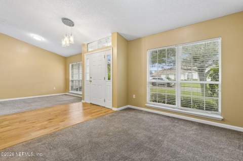 1318 Yellow Jacket Court, Jacksonville FL - photo 14 of 48