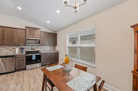 3089 Laurel Springs Drive, Green Cove Springs FL - photo 11 of 40