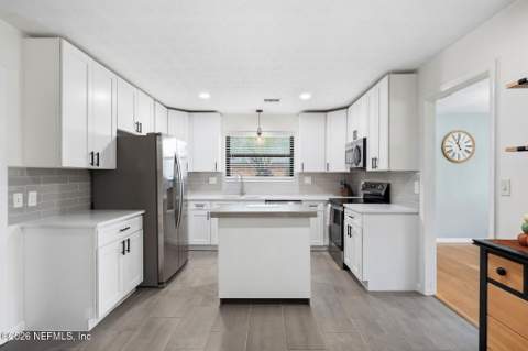 1315 Jamaica Road, Jacksonville FL - photo 12 of 30
