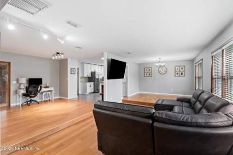 1315 Jamaica Road, Jacksonville FL - photo 15 of 30