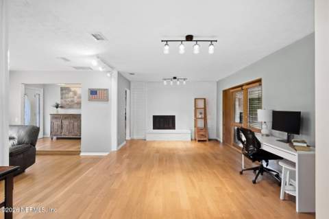 1315 Jamaica Road, Jacksonville FL - photo 8 of 30