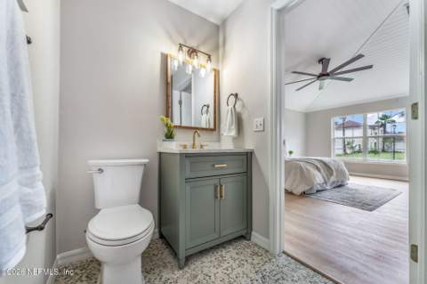 2045 Willesdon Drive, Jacksonville FL - photo 17 of 35