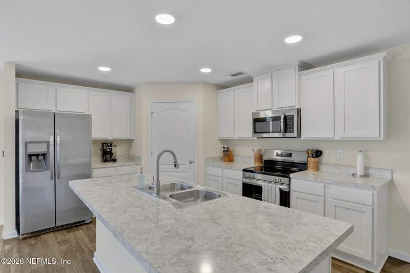 4 bedroom Single Family Residence at 96 Cody Street, San Salito, St. Augustine — photo 3