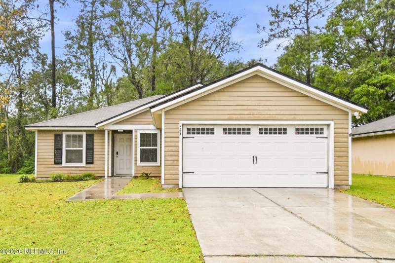 4 bedroom Single Family Residence at 4558 Glendas Meadow Drive, Glendas Meadow, Jacksonville — photo 2